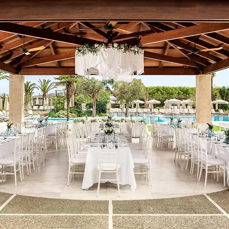 Sheraton Rhodes Курортний комплекс