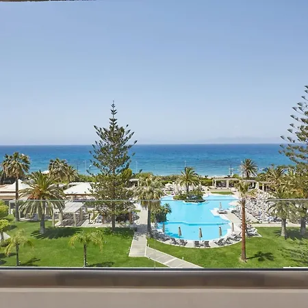 Курортний комплекс Sheraton Rhodes Іксія