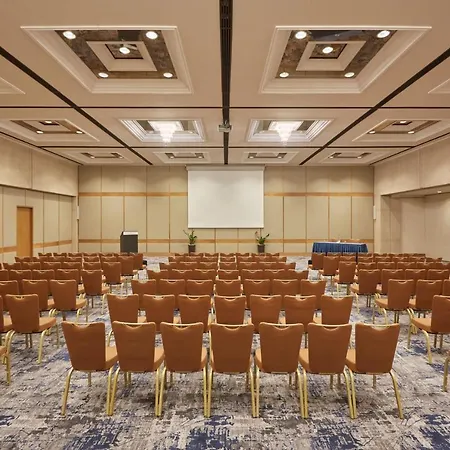 Курортний комплекс Sheraton Rhodes Іксія