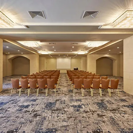 Курортний комплекс Sheraton Rhodes 5*